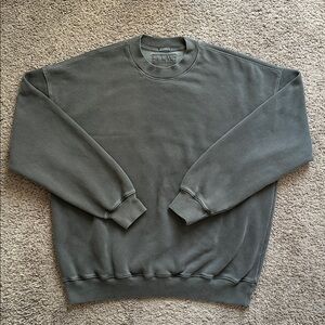 Abercrombie Essential Crew Sweatshirt